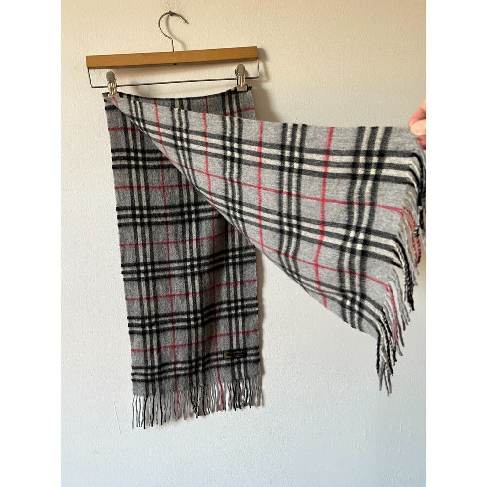 100% Cashmere Gray Black Red Plaid Rectangular Winter Knit Scarf Made in Italy